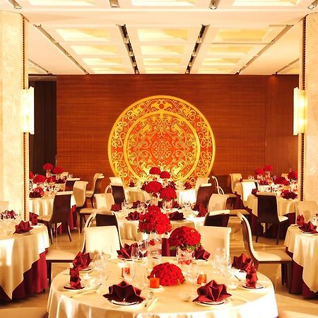 Ramada Plaza Shanghai Gateway Restoran gambar