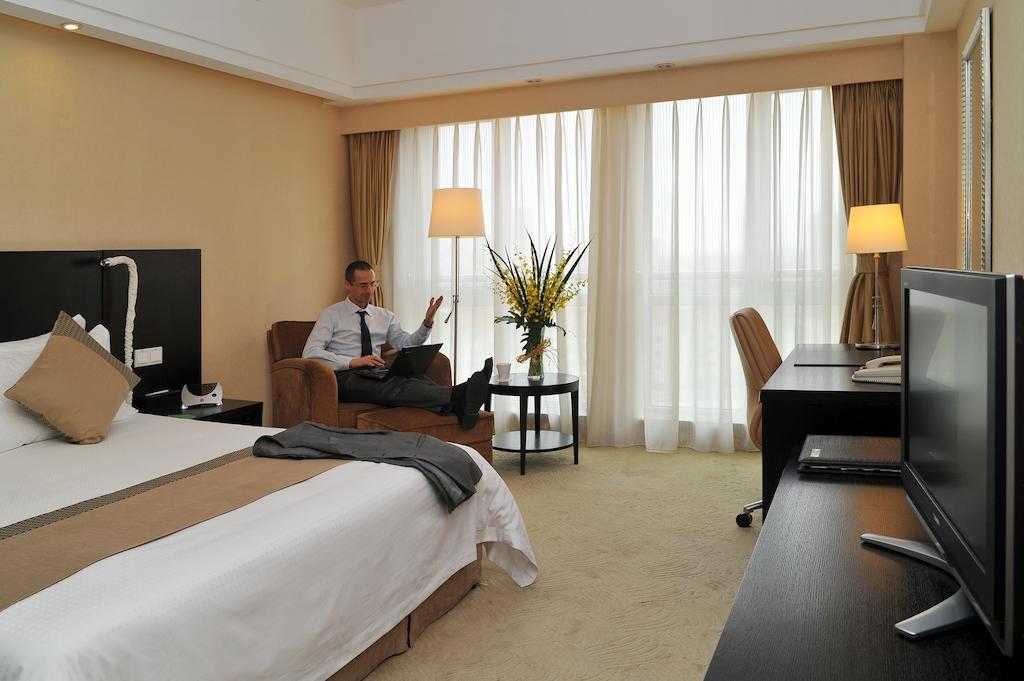 Ramada Plaza Shanghai Gateway Luaran gambar