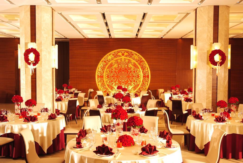 Ramada Plaza Shanghai Gateway Restoran gambar